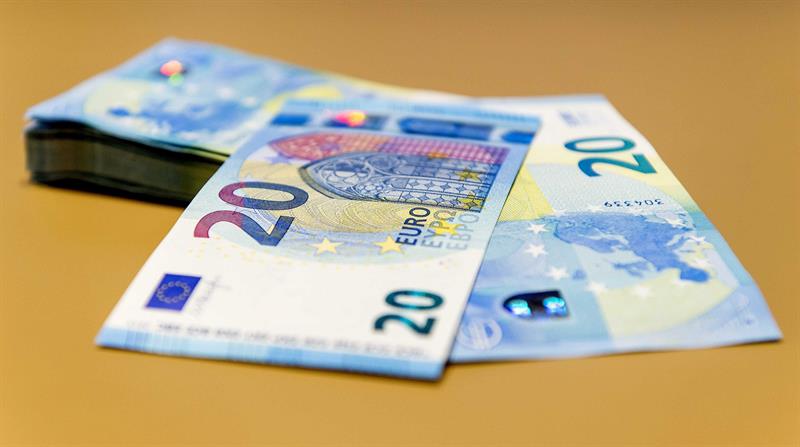  Euron faller till 1,1649 dollar