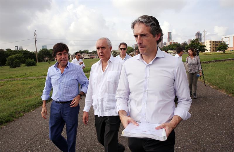  Den spanska utvecklingsministern lyfter fram Colombia: s prioritering inom infrastruktur