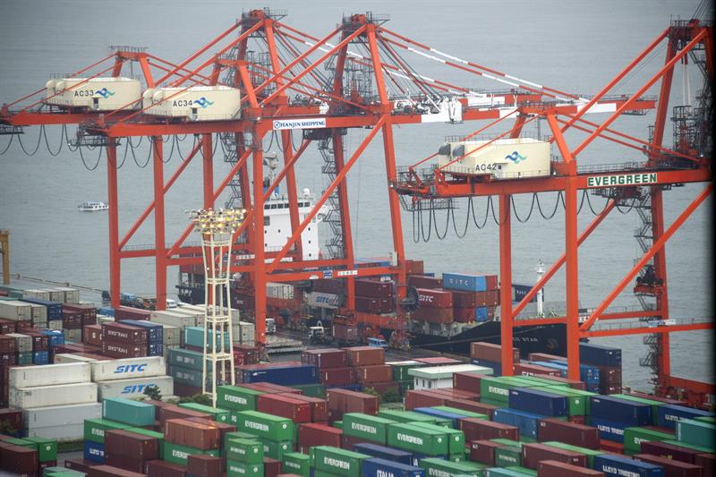  Japan registrerade ett handelsÃ¶verskott pÃ¥ 2.166 miljoner euro i oktober